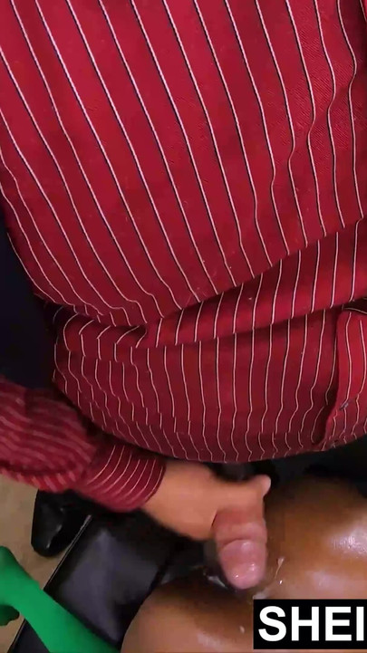 Moment uimitor de la "Cel mai dur sex anal tabu, călărire de spermă, futai dur cu ejaculare pe la spate fată neagră"