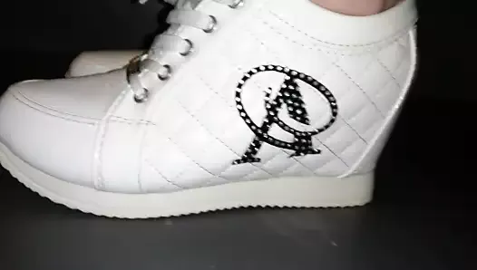 White sport shoes Lady L (video short version)