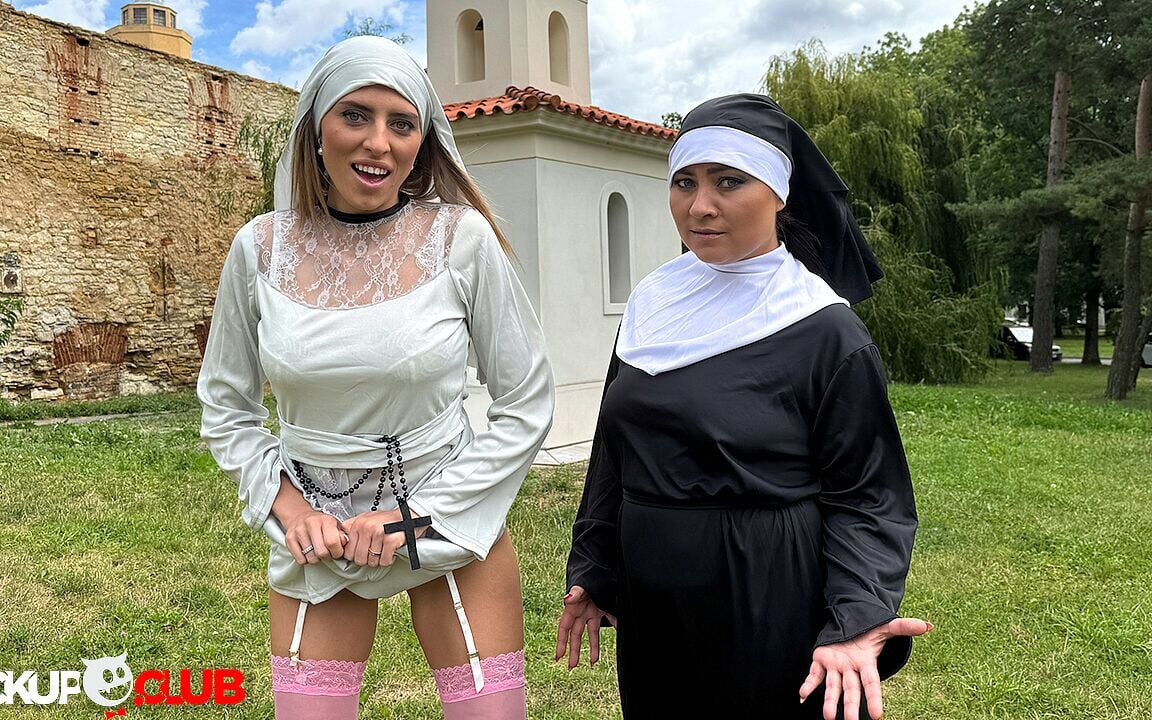 Freiras de arrecadação de fundos fazem qualquer coisa por doação: Fanta Sia, Christina Santes e Charlie Dean