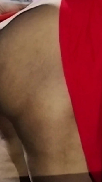 Moment palpitant de « Une belle tatie indienne se fait baiser en levrette »