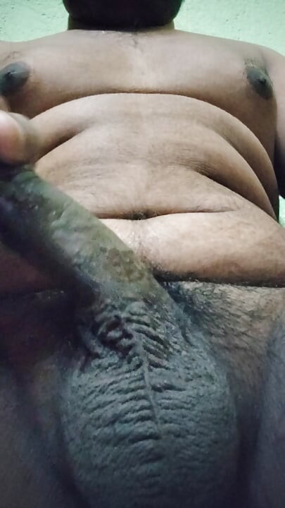 Desi bengali boy huge black cock masturbation with oil close up