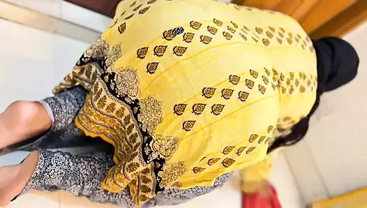 Pernikahan Al'ab Dhat Almuakhrat Alkabirat Walshawniat Ealiqat Taht Alsarir Walan Turid Mumarasat Aljins