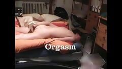 Vibrator en bodysuit bult masturbatie in 2 uur