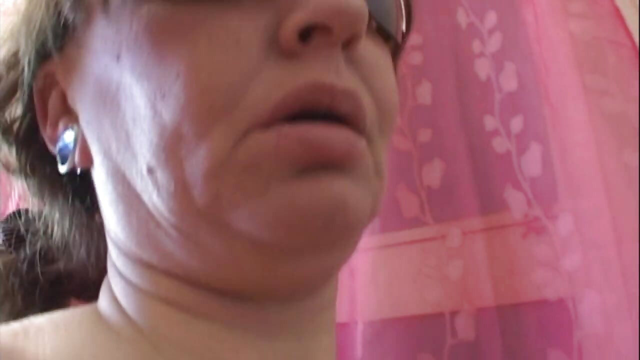Italian amateur milf gets banged like a bitch