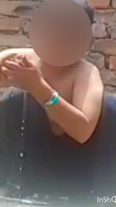 Hot desi girl has gone to take bath after doing housework, neighbor's house neighbor ne haat | Clip 1