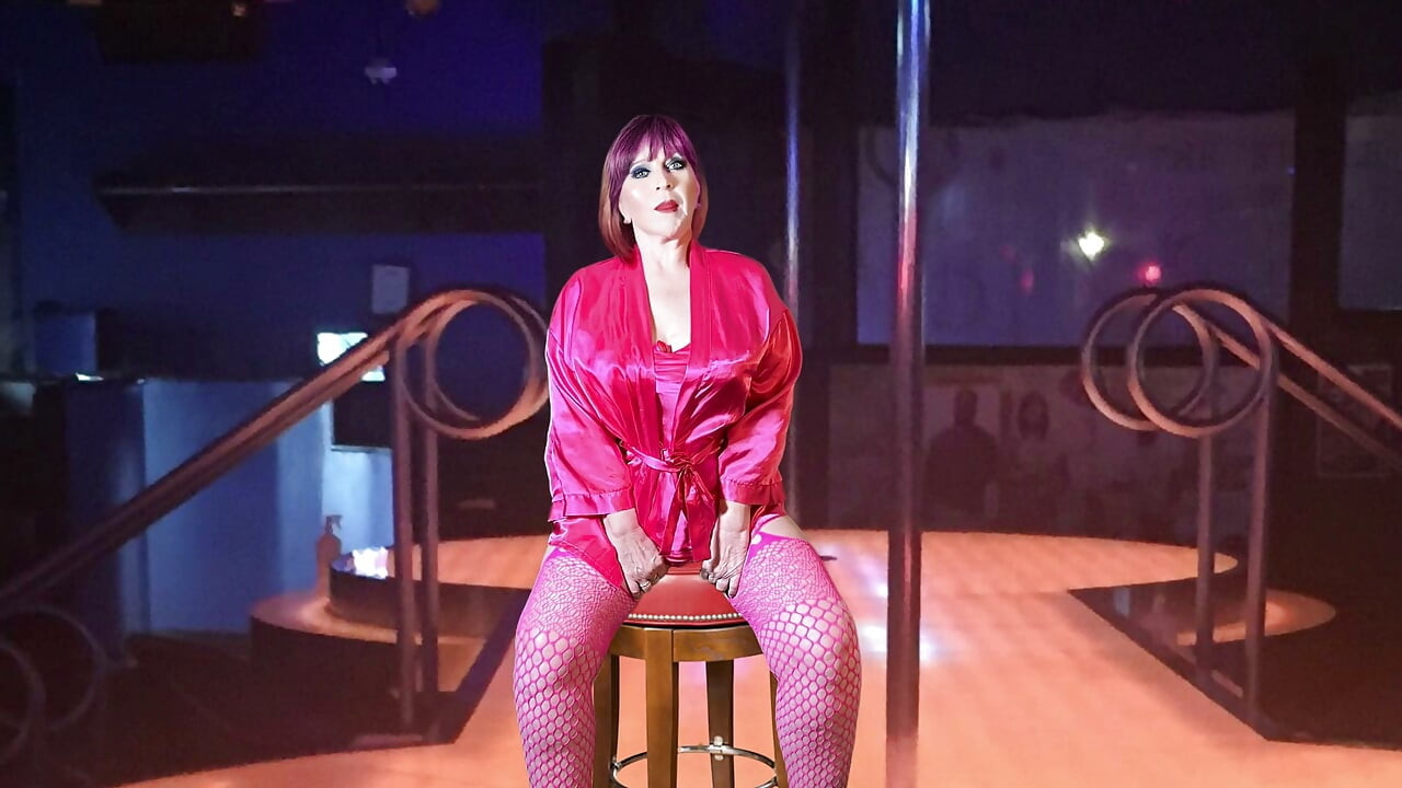 Gylf Carmen Pretty in Pink Finger Lick & Dick