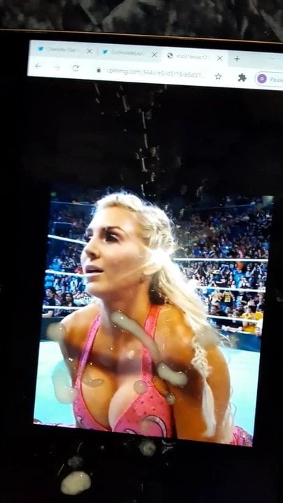 Трибьют спермы для Charlotte Flair