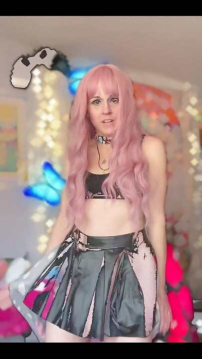 MILF Dancing!