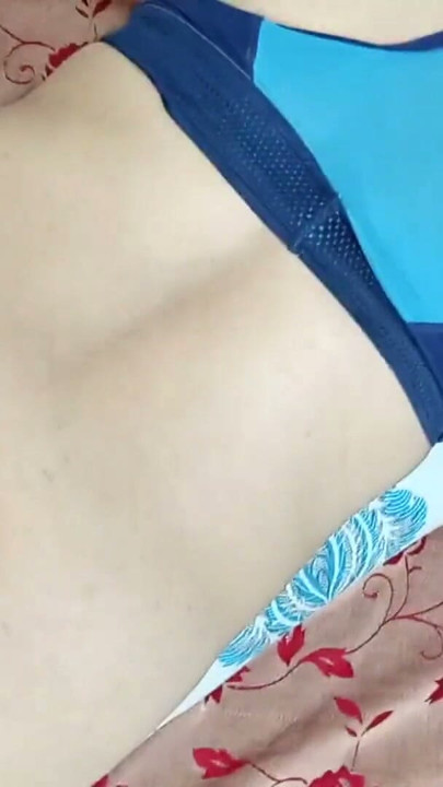 esposa muçulmana gostosa do vizinho corno leva anal sem camisinha fodida com força por pau indiano desi na bunda grande | Clip 1