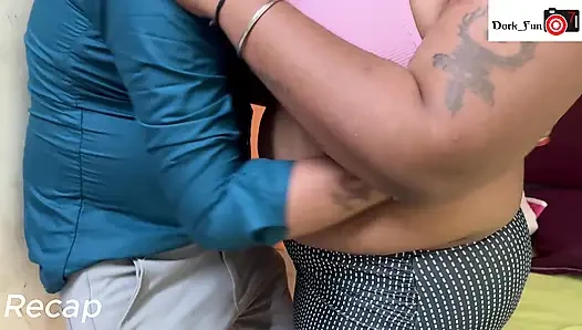 SALES MAN NE KAPRA DELIVERY KARNE AAKE CUSTOMER KO CHOD DALA PART-2