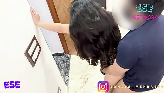 Biwi Ne kiya Mana Lekin Saali Ne Diya Poora Maja..