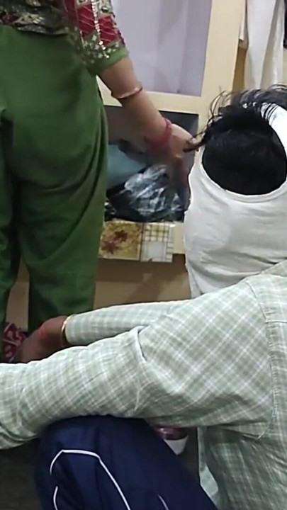 Üvey annem kızgın, flört ediyorum sonra götüne parmak sokuyorum, üvey anne ayakta sikişiyor | Klip 2