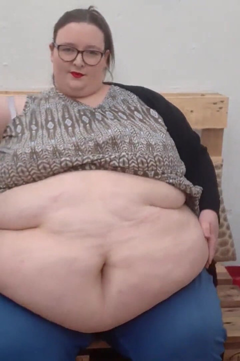 Ssbbw gizli bahçe göbek oyunu