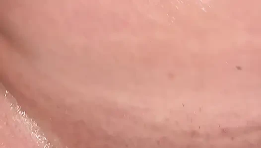 Amatör uzun siyah dildo taşaklarına biniyor. Sonuna kadar izle buna değer