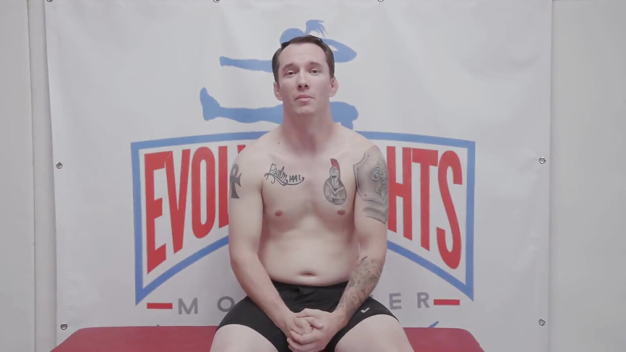 Cheyenne Jewel проти Джейсона Майклса