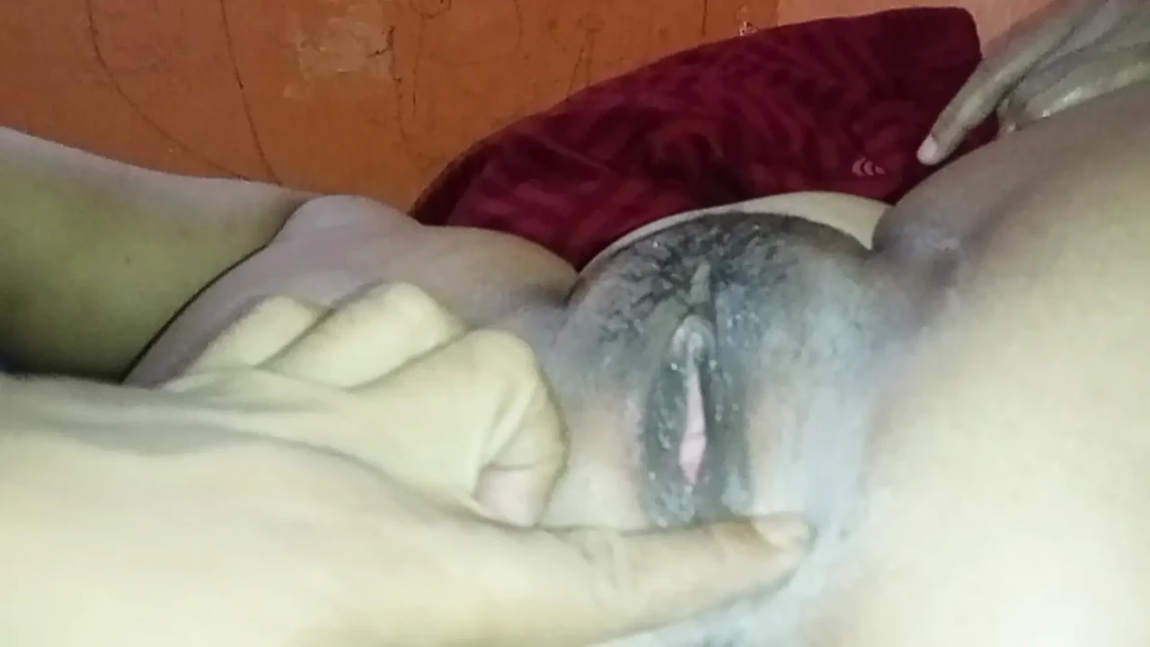 Indonesia Lick Stepmom's Pussy