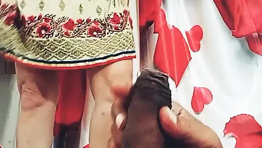 Kız kardeşin üvey erkek kardeşiyle ilk yetişkin macerası