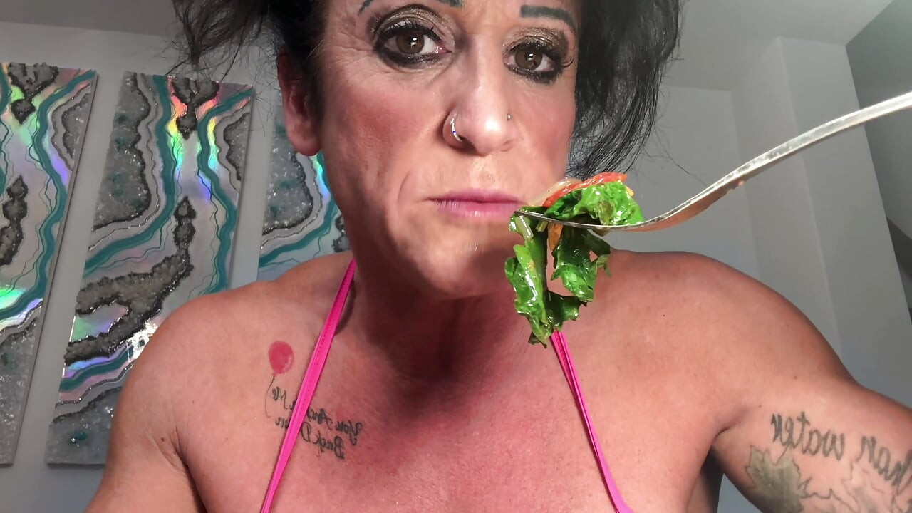Kandys Crush:cuck Dinner Devour