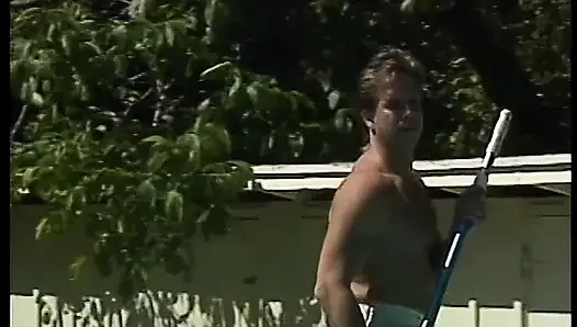 Pussy licking big ass fucking in the garden