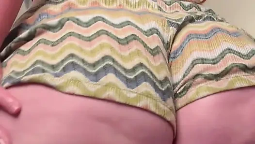 POV sie sitzt gerne auf deinem gesicht