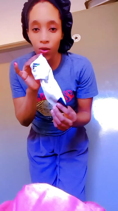 Одягнись зі мною, я змушу тебе кінчити