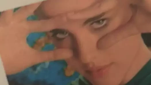Margaret qualley boşalıyor