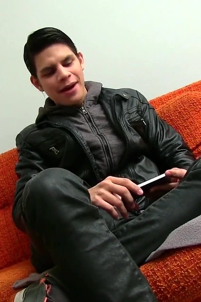 Skinny Amateur Straight Guy Luis Jerking Off