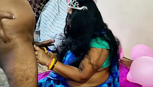 Indische Hausfrau an ihrem Geburtstag