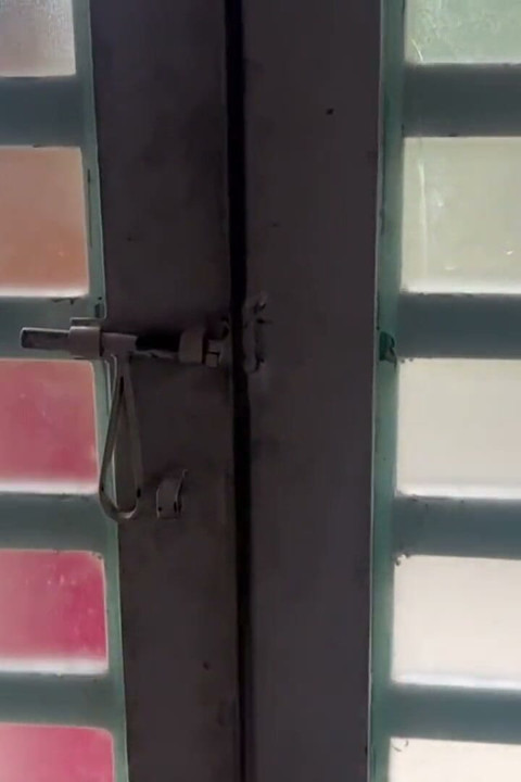Street Vendor Ends up in a Hotel with a Stranger