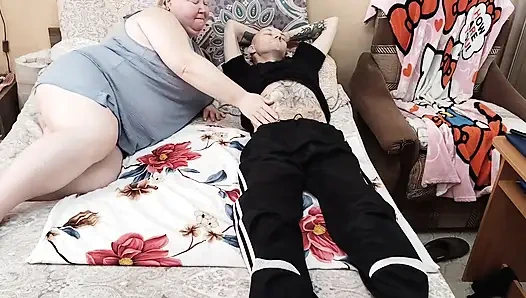 My Wife Gives Me a Deep Blowjob and Eats Cum