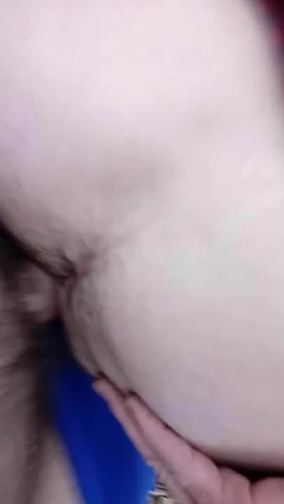 그라인드 아난은 정액을 노출하지 않습니다