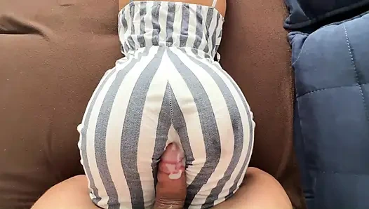 Schwanzfick mit dem arsch meiner stiefschwester im jumpsuit