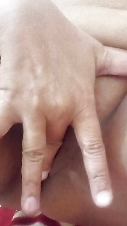 Curvy Wife Fingering
