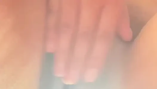 Она обожает трахаться