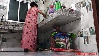 Desi local village esposa follada en la cocina (video oficial por villagesex91)