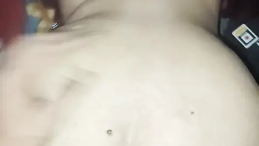 Randi biwi koGodi bana ke chodte hua sexy gaand chut
