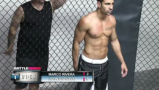 Ebenholz-schätzchen genießt es, den schwanz eines typen im ring zu befriedigen