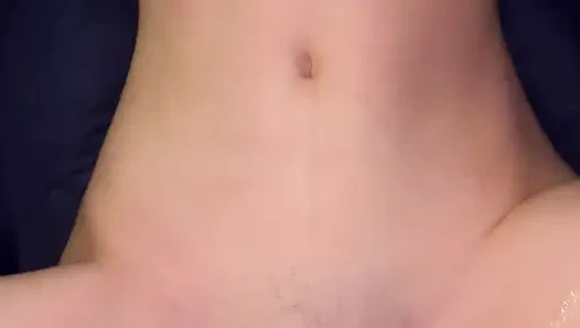 Buatan sendiri. Aku selesai di perut Tinka. Muda.