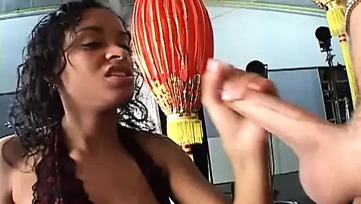 White on Black Blowjob for a Cute and Young Black Pussy Eating a Big White Cock