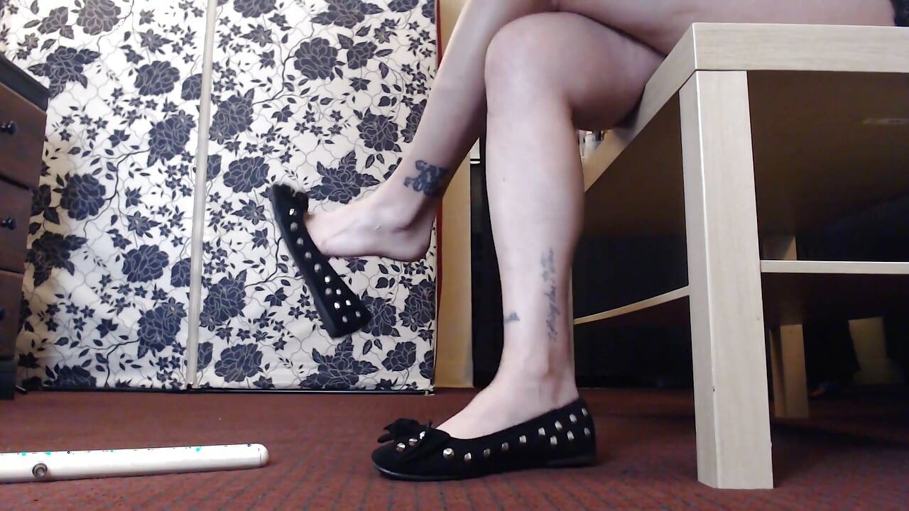 Black Ballet Flats