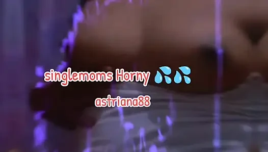 Große natürliche alleinerziehende Mütter