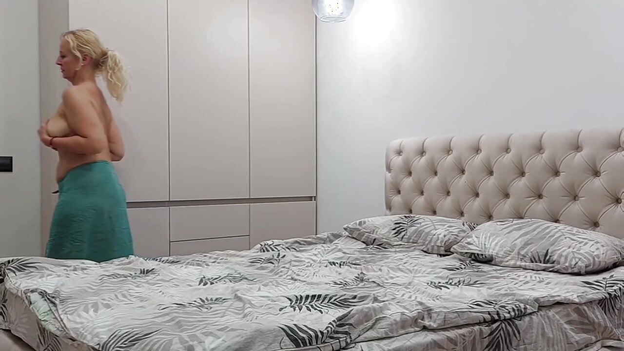 Amateur Blonde Wife Enjoys Sex After Walk