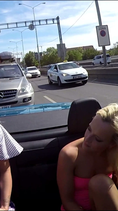 City Tour with two crazy Leon Blondes with Public Flashing | Clip 1