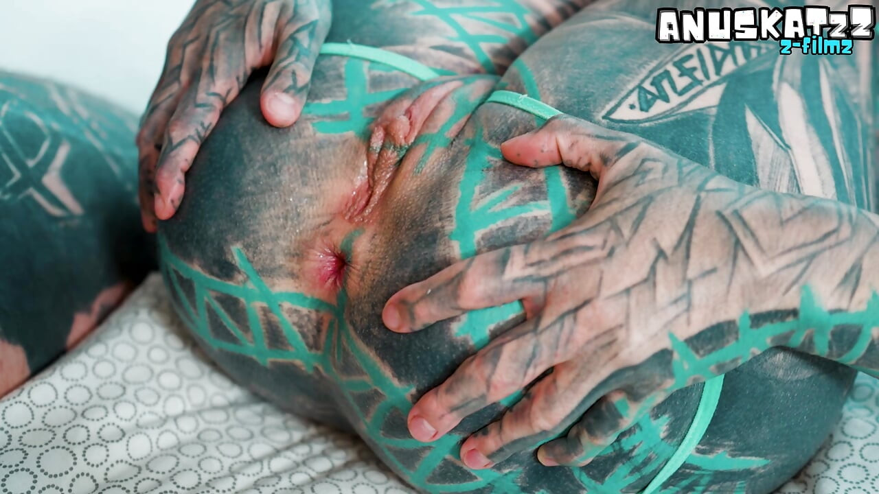 Hippie Girl Takes Hard Anal and Gets Covered in Cum