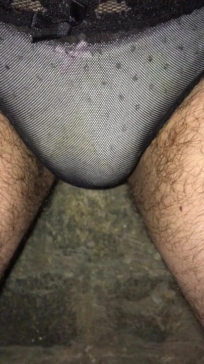 iltwlp's panties get wet Pt.2