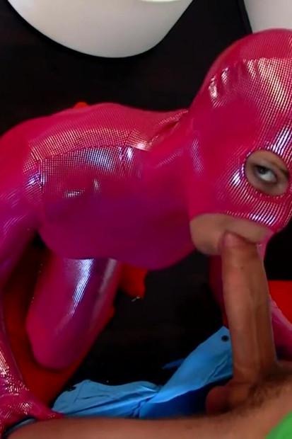 Flexi spandex teen gets rough fucked