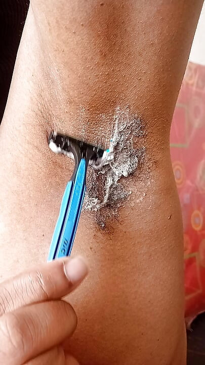 Shaving my armpits