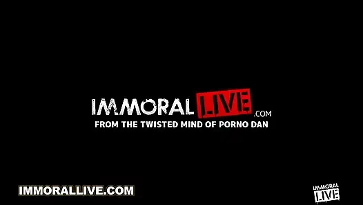 Mina von D Zierlicher latina-dreier mit mehreren orgasmen!