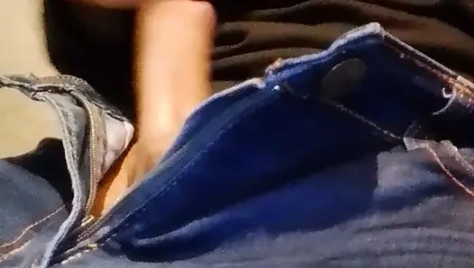 Babanın büyük sert yarağını görmeyi ve senin için mastürbasyon yapmamı izlemeyi seviyorsun
