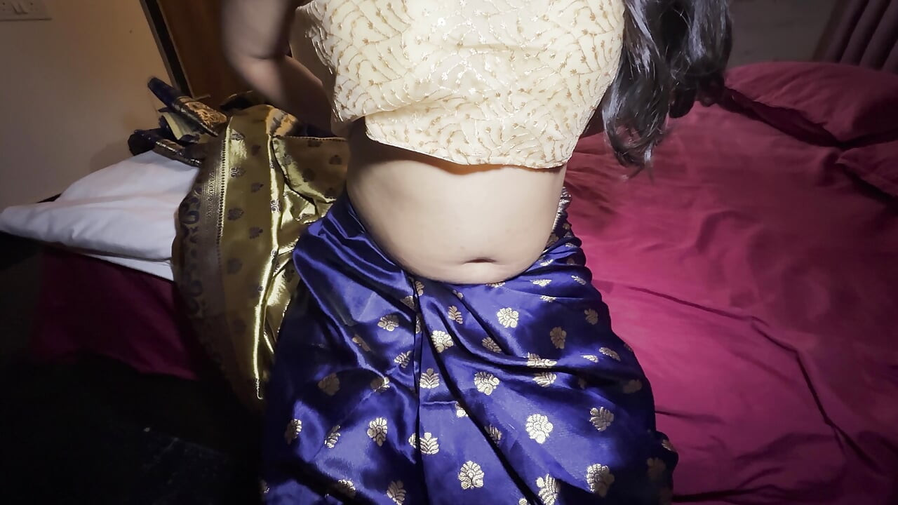 Chachi Ke Ghar Jaa Ke Unko Sex Ke Liye Ready Kiya Fat Pussy